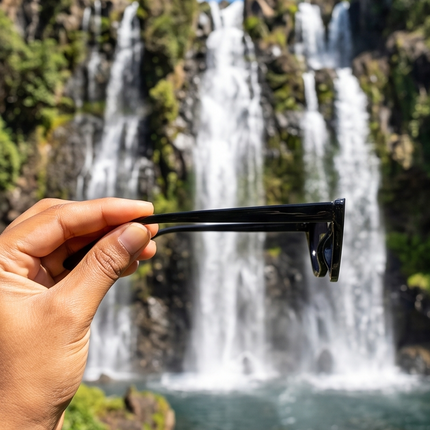 Lunettes fashion noires – Look Moderne & Minimaliste