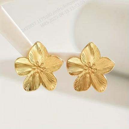 Hibiscus Gold – Boucles d’Oreilles Rétro Élégantes