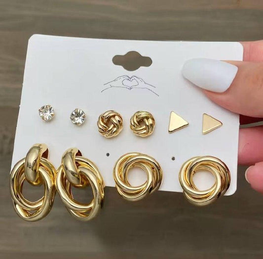 Lot de boucles d’oreilles dorées pour femme, motifs nœud, triangle et strass