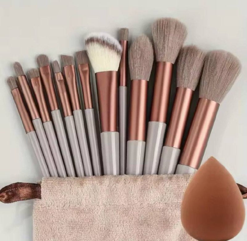 Ensemble de Pinceaux Maquillage Premium (13 pièces) – Douceur Absolue & Finition Parfaite