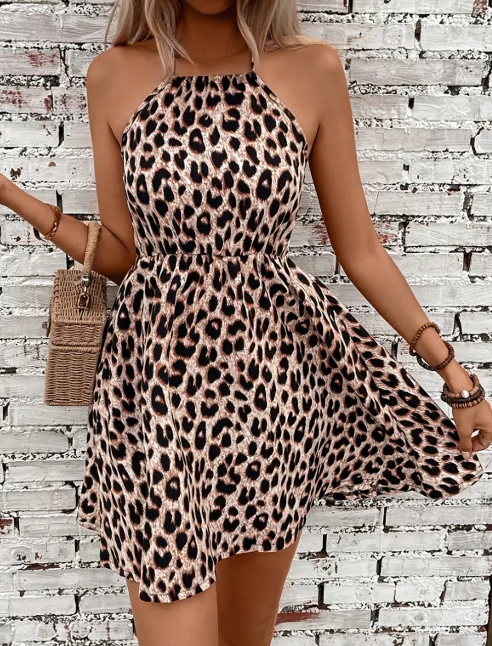 Robe Léopard Libre – Style & Audace Décontractée