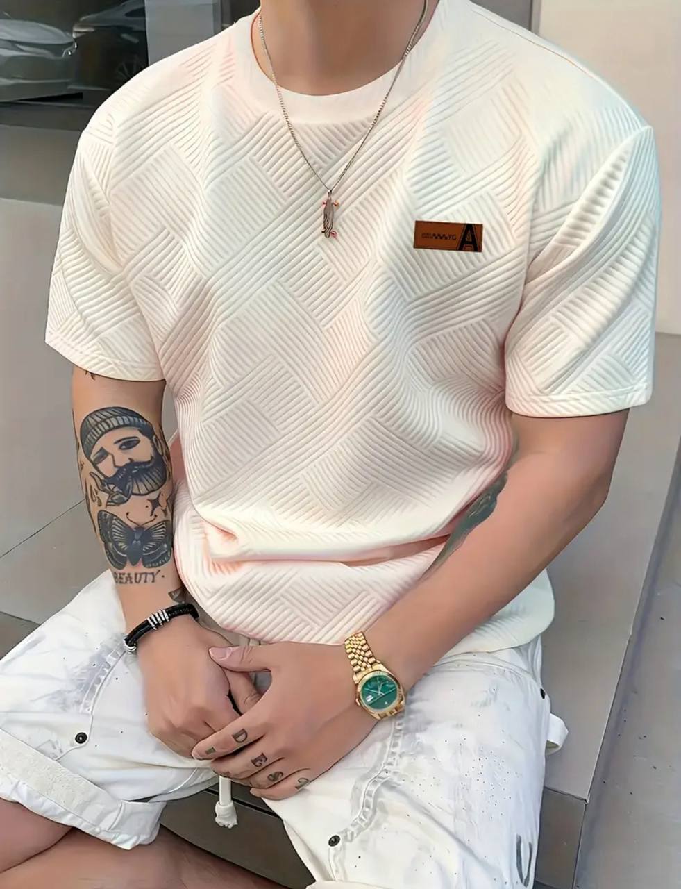 T-shirt Signature Élégance – Classe & Confort Tricoté