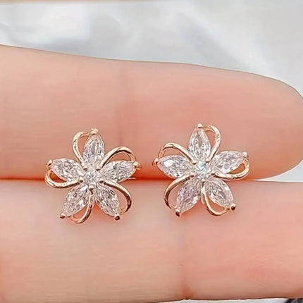 Boucles Fleur de Lumière – Élégance Dorée & Éclat Intemporel