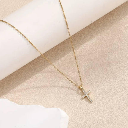 Collier Croix Lumière – Force Intérieure & Éclat Féminin