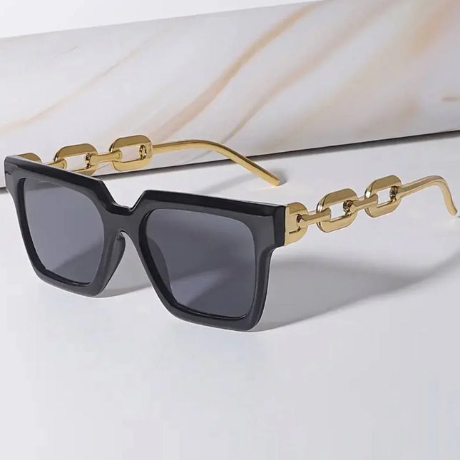 Lunettes Rétro Chic – Style Vintage & Chaîne Creuse Élégante